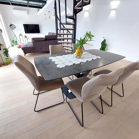 Penthouse Eva Apartmán