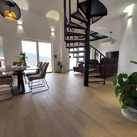 Apartmán Penthouse Eva