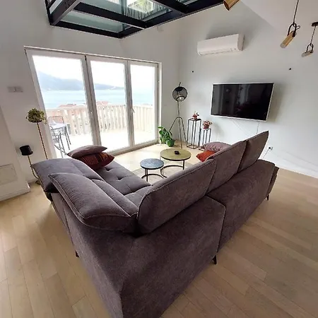 Penthouse Eva