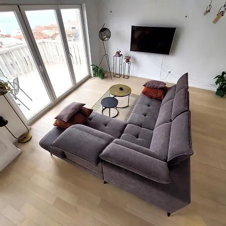 Penthouse Eva *